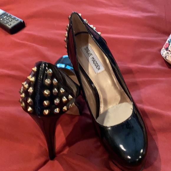 Steve Madden - Picture 1 of 5